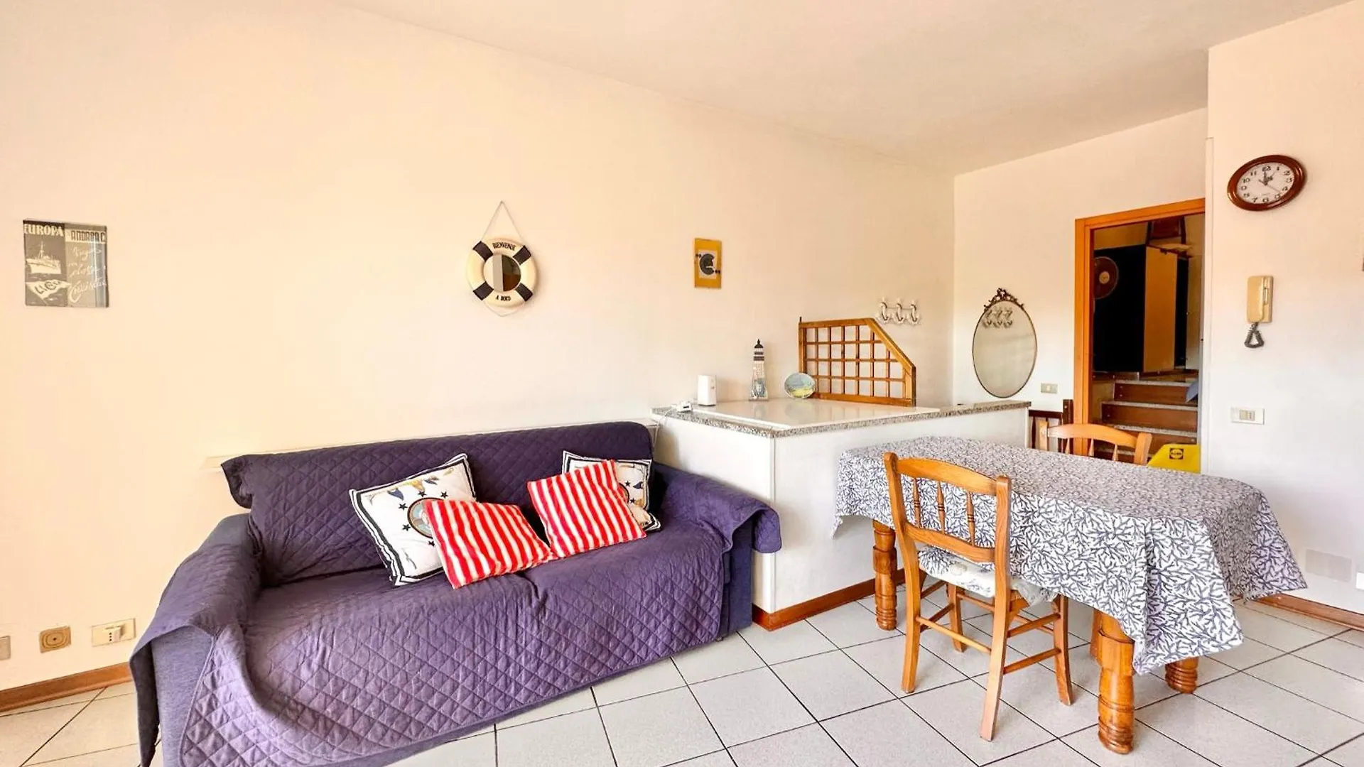 Phil House Out Finish Apartment Finale Ligure